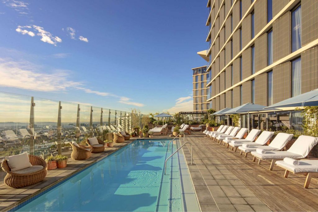 1 hotel west hollywood biophilic design hotel piscine